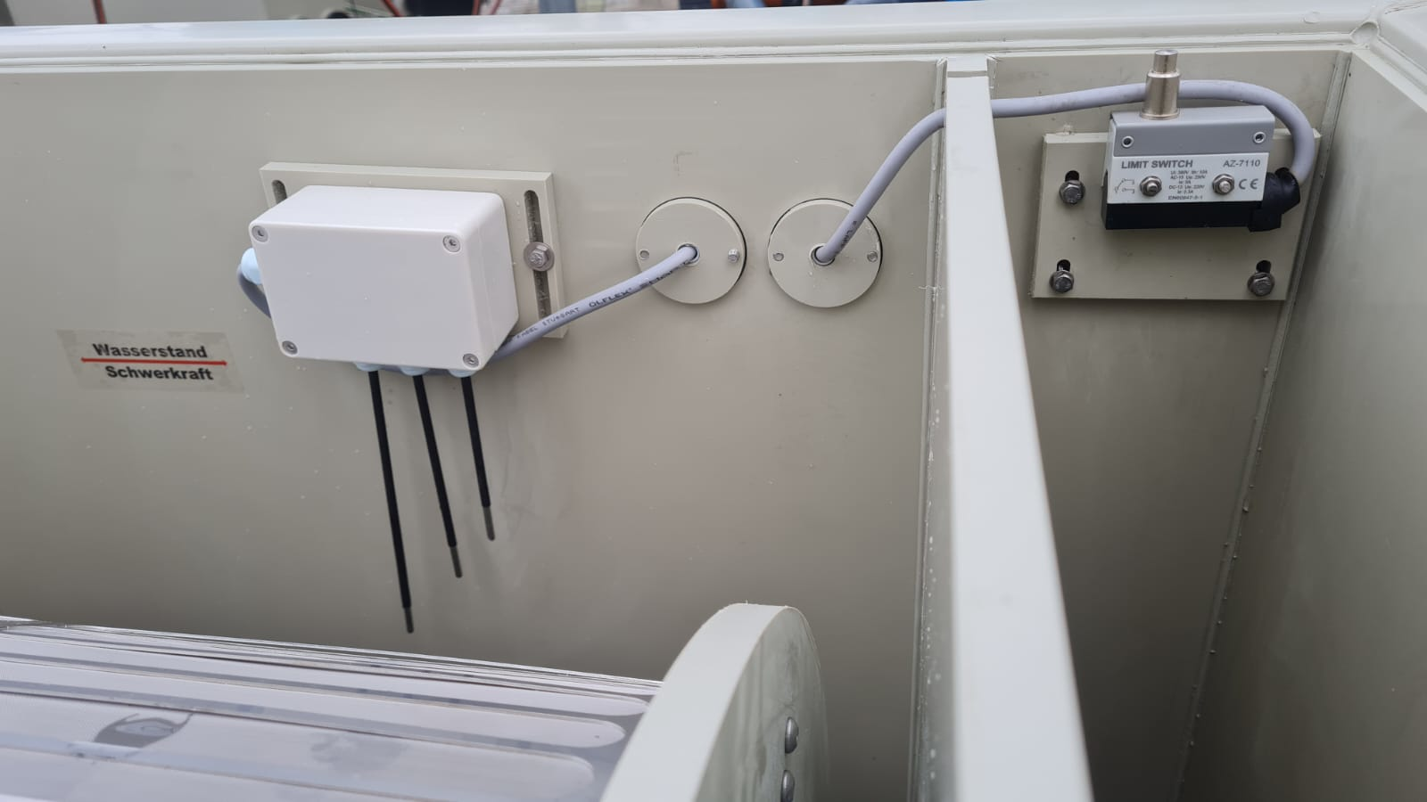 EPS Combi-Trommelfilter CF65 + integrierte Biokammer + integrierte Pumpenkammer + Rinnenspülung + Steuerung + Spülpumpe + UV-Schutz + Edelstahlsieb in Sandwichbauweise