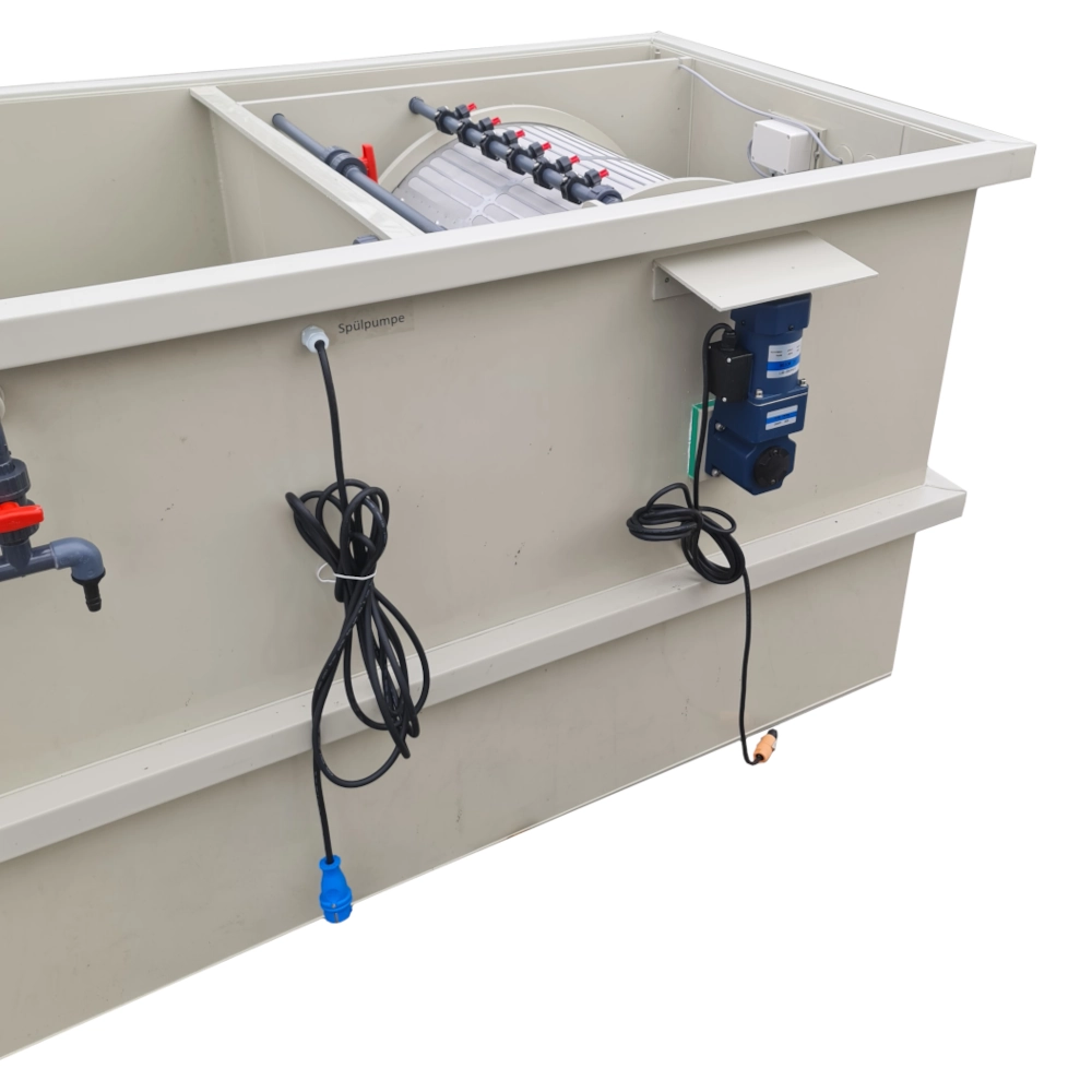 EPS Combi-Trommelfilter CL65 Quer Jumbo + integrierte Biokammer + Rinnenspülung + Steuerung + Spülpumpe + UV-Schutz + Edelstahlsieb in Sandwichbauweise EPS Combi-Trommelfilter CL65 Quer Jumbo + integrierte Biokammer + Rinnenspülung + Steuerung + Spülpumpe + UV-Schutz + Edelstahlsieb in Sandwichbauweise