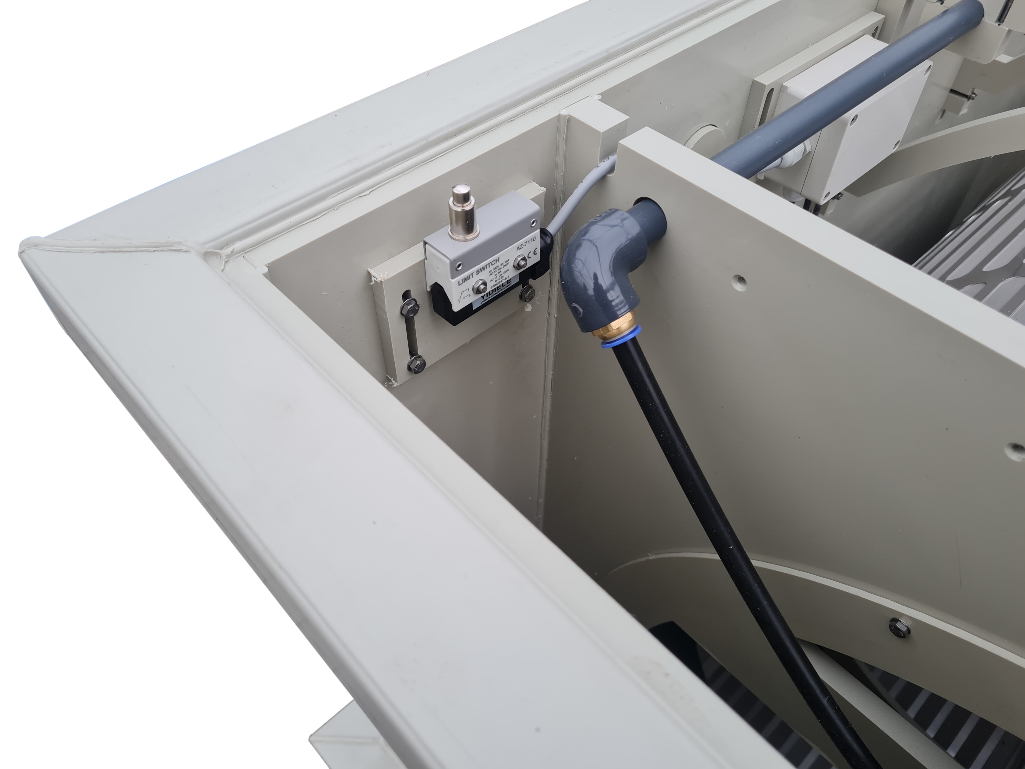 EPS Trommelfilter TF100 + integrierte Pumpenkammer + Rinnenspülung + Steuerung + Spülpumpe + UV-Schutz + Edelstahlsieb in Sandwichbauweise EPS Trommelfilter TF100 + integrierte Pumpenkammer + Rinnenspülung + Steuerung + Spülpumpe + UV-Schutz + Edelstahlsieb in Sandwichbauweise