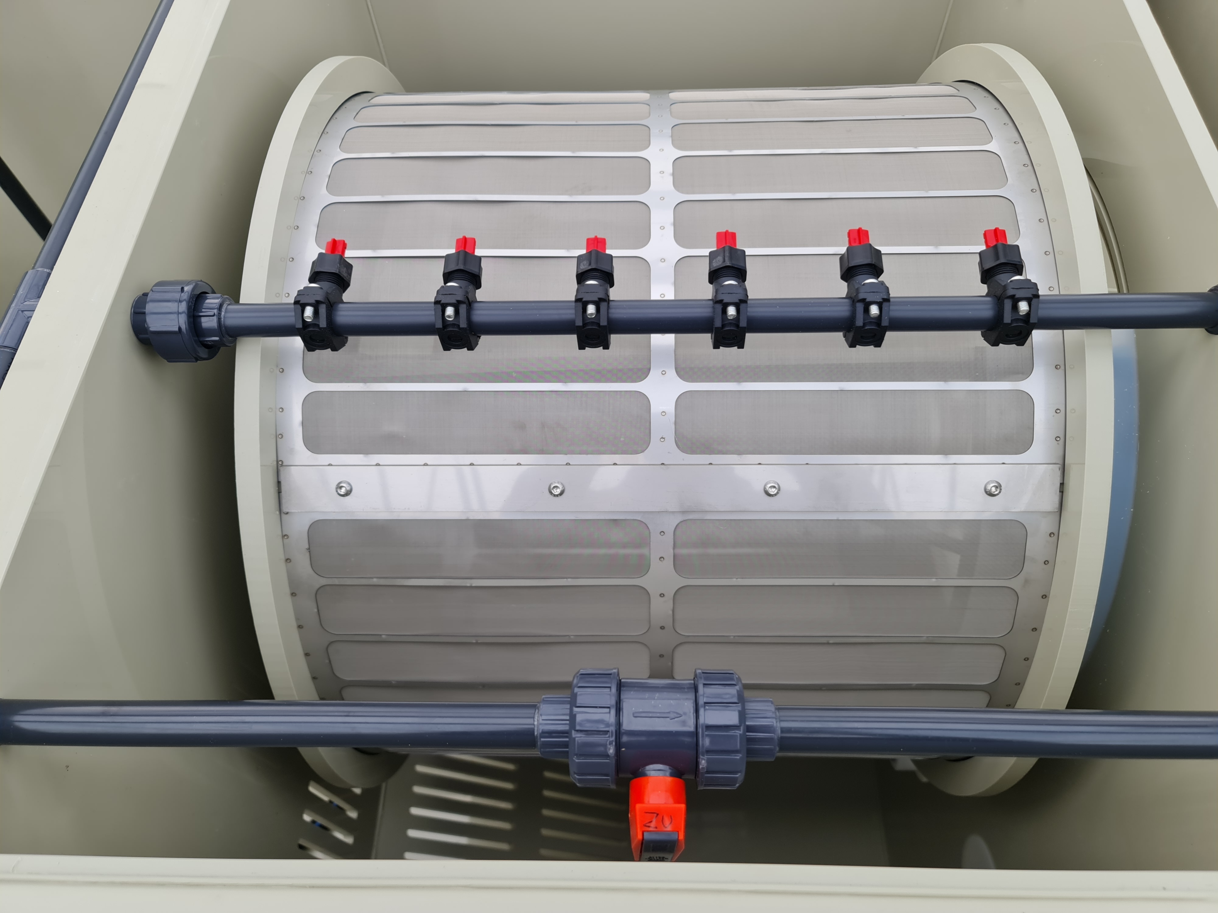 EPS Combi-Trommelfilter CL80 + integrierte Biokammer + Rinnenspülung + Steuerung + Spülpumpe + UV-Schutz + Edelstahlsieb in Sandwichbauweise