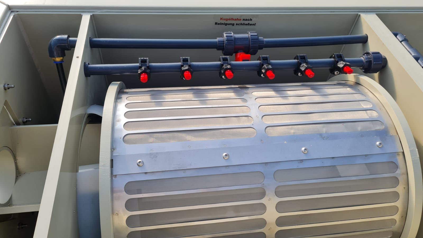 EPS Combi-Trommelfilter CL35 + integrierte Biokammer + Rinnenspülung + Steuerung + Spülpumpe + UV-Schutz + Edelstahlsieb in Sandwichbauweise