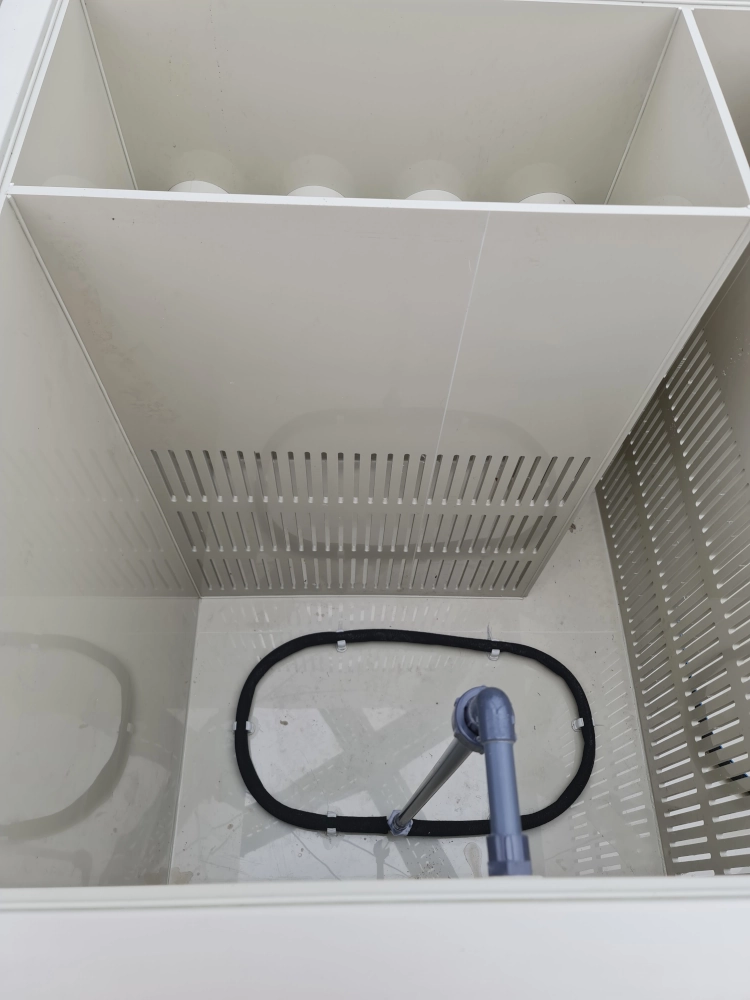 EPS Combi-Trommelfilter CL65 Quer Jumbo + integrierte Biokammer + Rinnenspülung + Steuerung + Spülpumpe + UV-Schutz + Edelstahlsieb in Sandwichbauweise EPS Combi-Trommelfilter CL65 Quer Jumbo + integrierte Biokammer + Rinnenspülung + Steuerung + Spülpumpe + UV-Schutz + Edelstahlsieb in Sandwichbauweise
