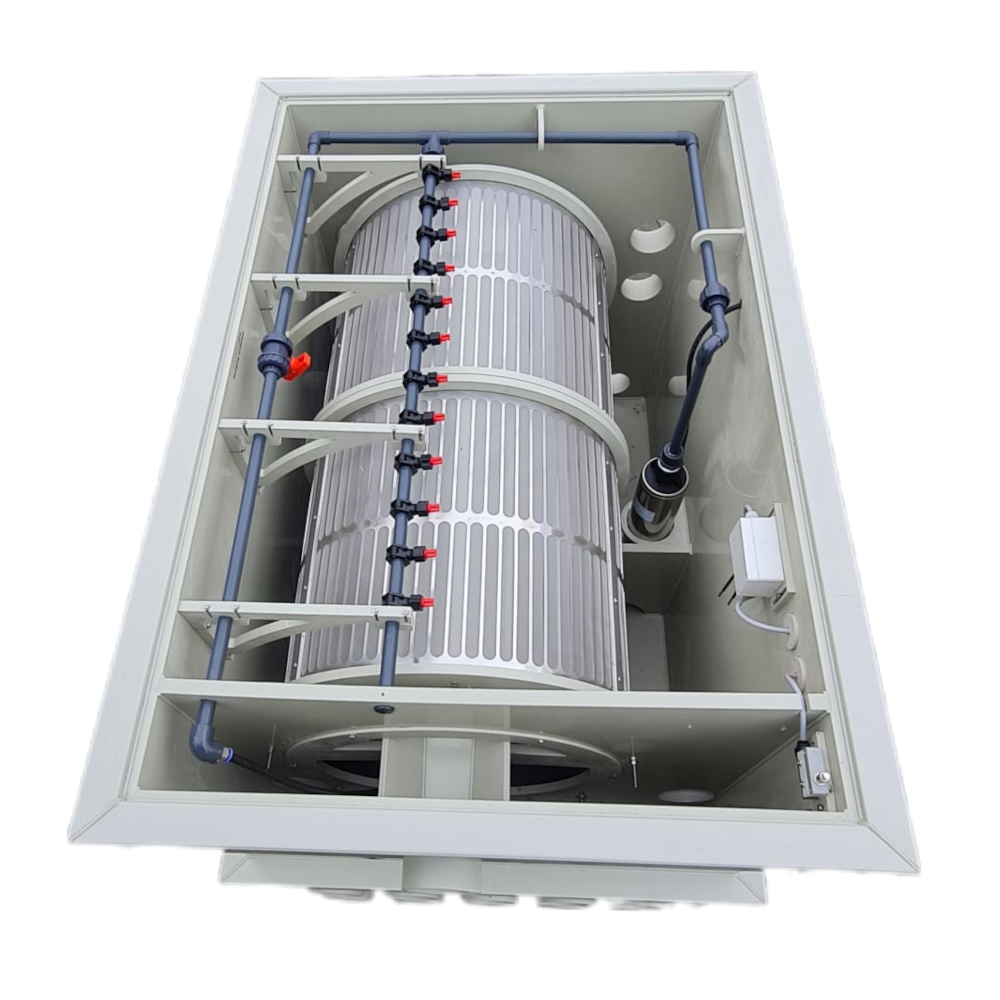 EPS Trommelfilter PP150 + Rinnenspülung + Steuerung + Spülpumpe + UV-Schutz + Edelstahlsieb in Sandwichbauweise EPS Trommelfilter PP150 + Rinnenspülung + Steuerung + Spülpumpe + UV-Schutz + Edelstahlsieb in Sandwichbauweise